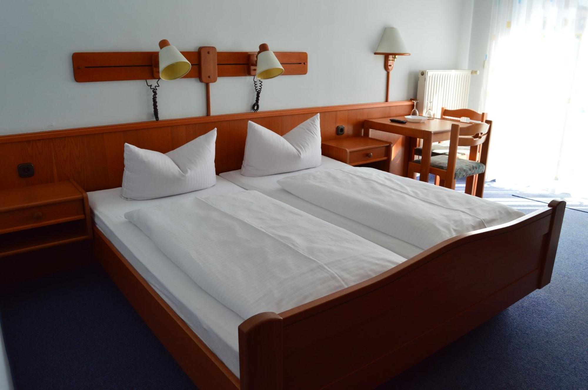 Gasthof-Pension Fraenkische Schweiz Obertrubach ภายนอก รูปภาพ