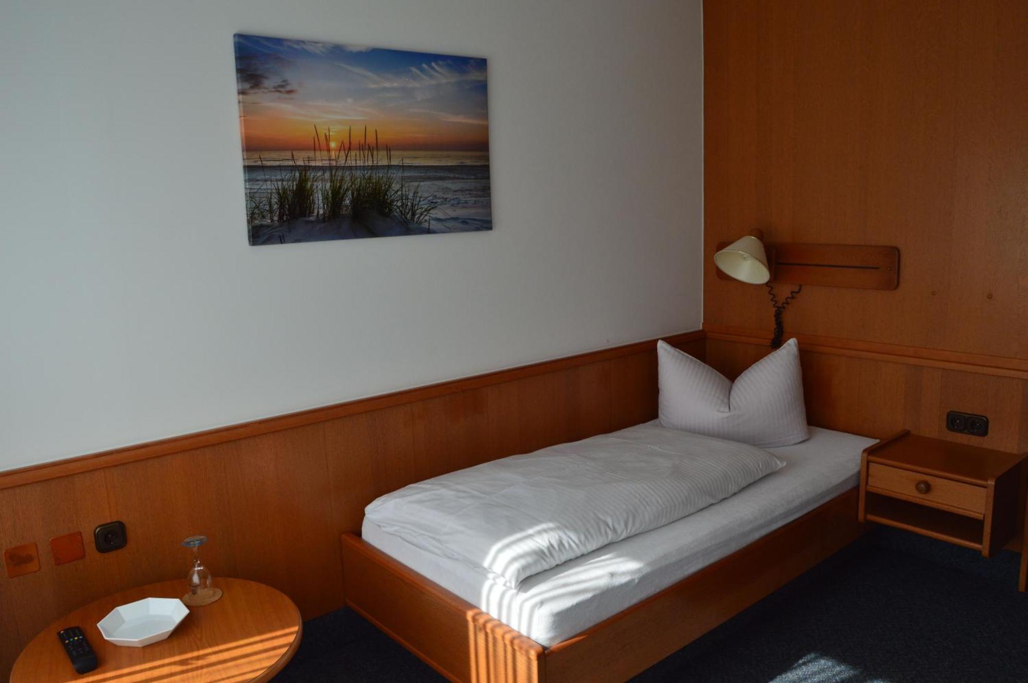 Gasthof-Pension Fraenkische Schweiz Obertrubach ภายนอก รูปภาพ